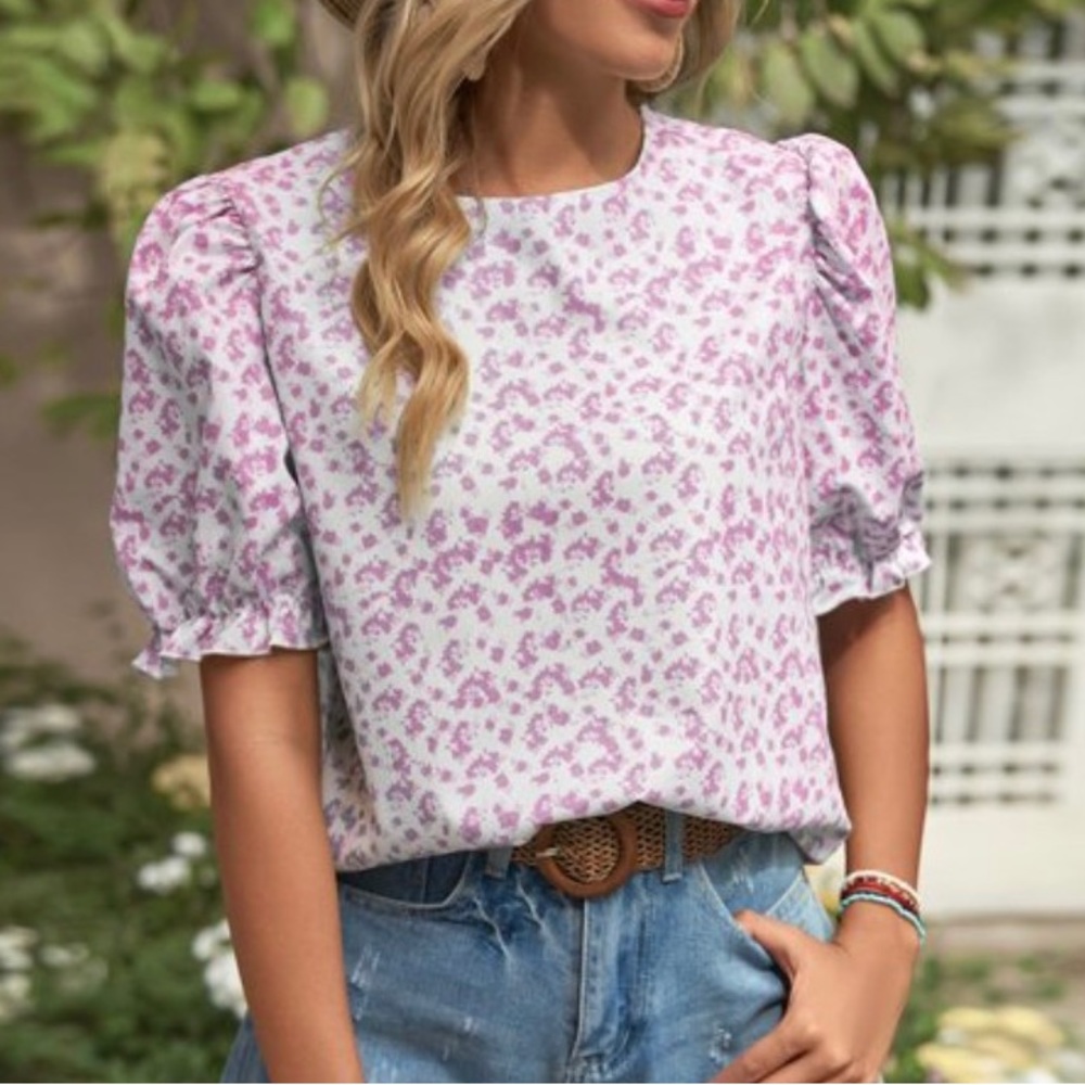 🛍️Floral Blooming top(NWOT)
